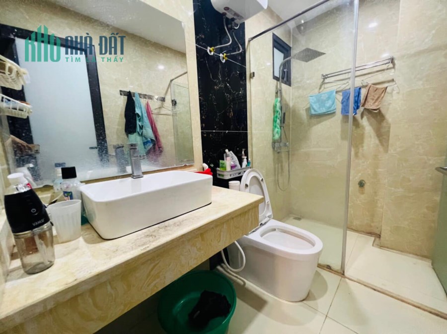 Bán nhà riêng ngõ 66 Hồ Tùng Mậu 36m2 x 6T x MT 4m giá 5.3 tỷ, kinh doanh đỉnh, giá tốt, nhà mới