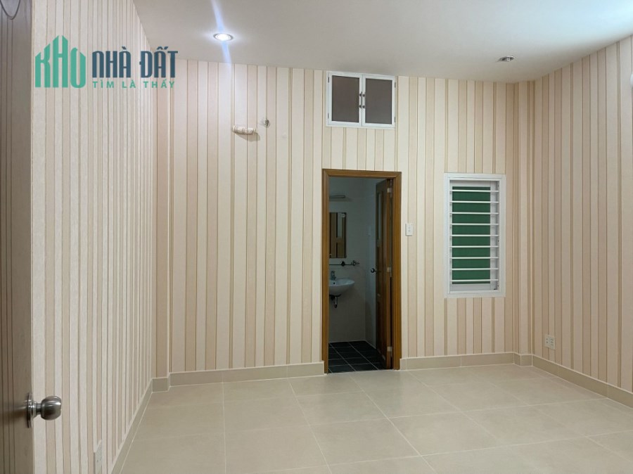 Hẻm Nhựa . Lê Văn Quới. Bình Tân.