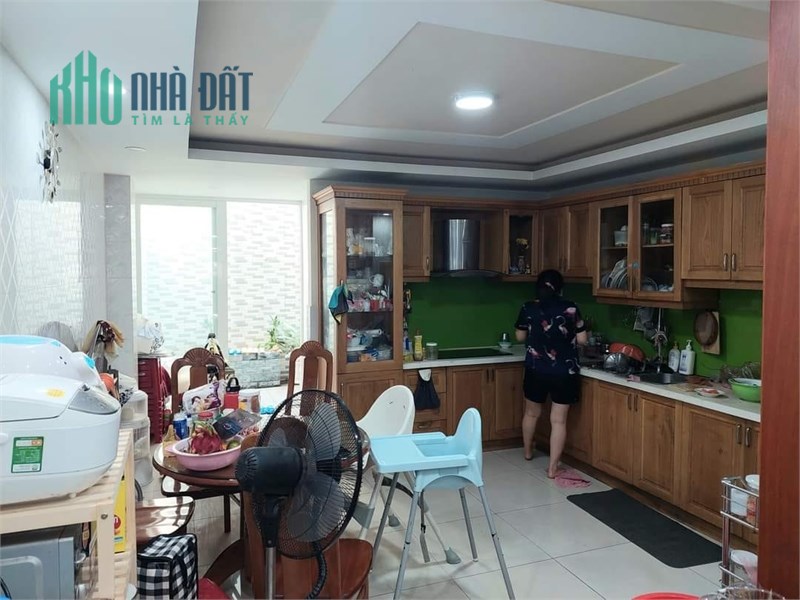 Đường 10M Kinh Doanh Hòa Bình, Ngang 4M, 3 Tầng Nhỉnh 6 Tỷ