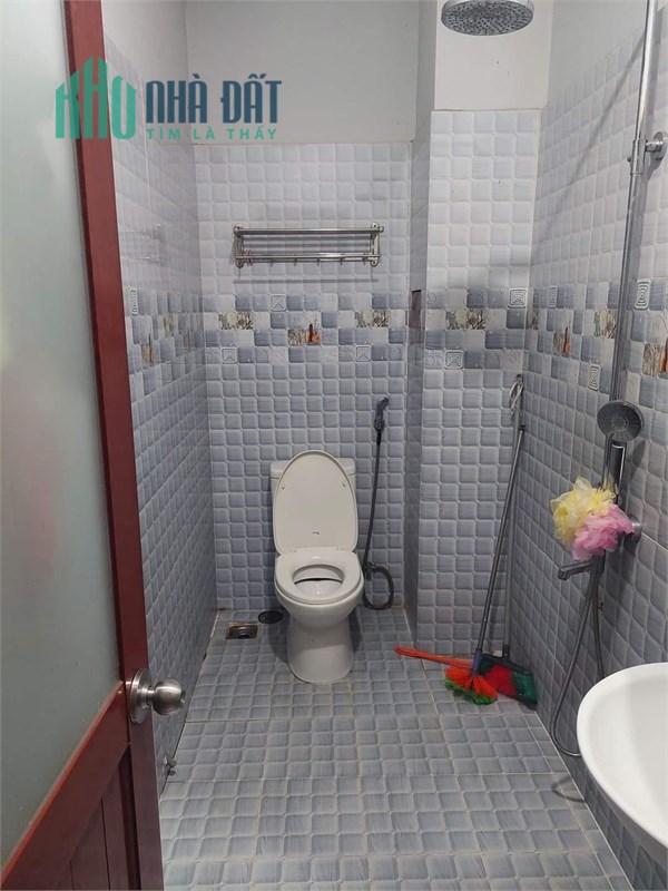 Đường 10M Kinh Doanh Hòa Bình, Ngang 4M, 3 Tầng Nhỉnh 6 Tỷ