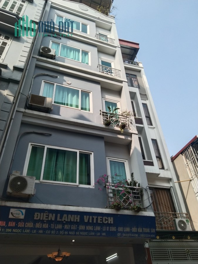 CHO THUÊ HOMESTAY NGUYỄN VĂN CỪ - THANG MÁY– Ô TÔ TRÁNH – CĂN HỘ - KINH DOANH ĐỈNH.