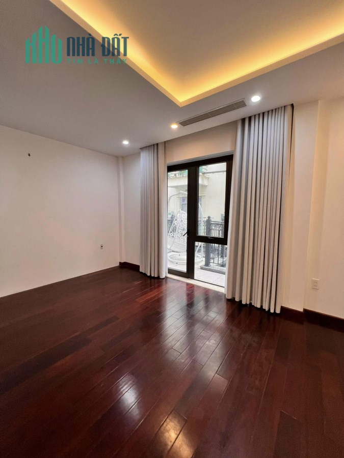 Biệt thự lô góc  khu Trung Văn Lê Văn Lương Hà Nội 27 tỷ.