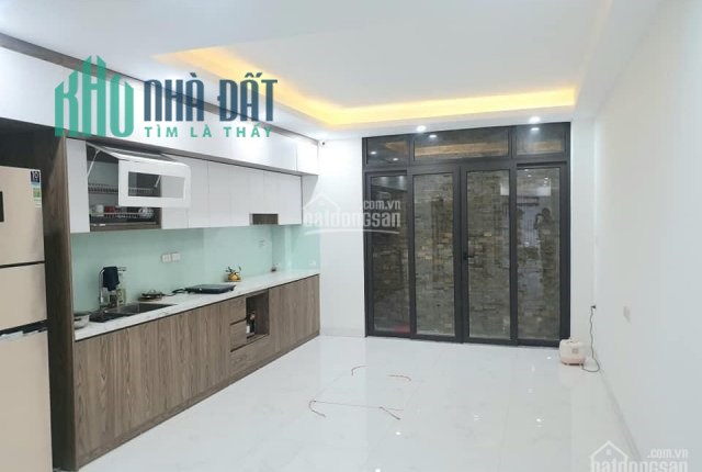 Ngõ nông, Mặt ngõ Bùi Ngọc Dương giá 3.8 tỷ, 25mx4T, đẹp, ở luôn