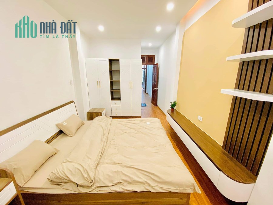 NHÀ ĐẸP KHƯƠNG TRUNG FULL NỘI THẤT - NGÕ BA GÁC - 10M Ô TÔ - GẦN HỒ - GẦN HOÀNG VĂN THÁI - 5 NGỦ WC