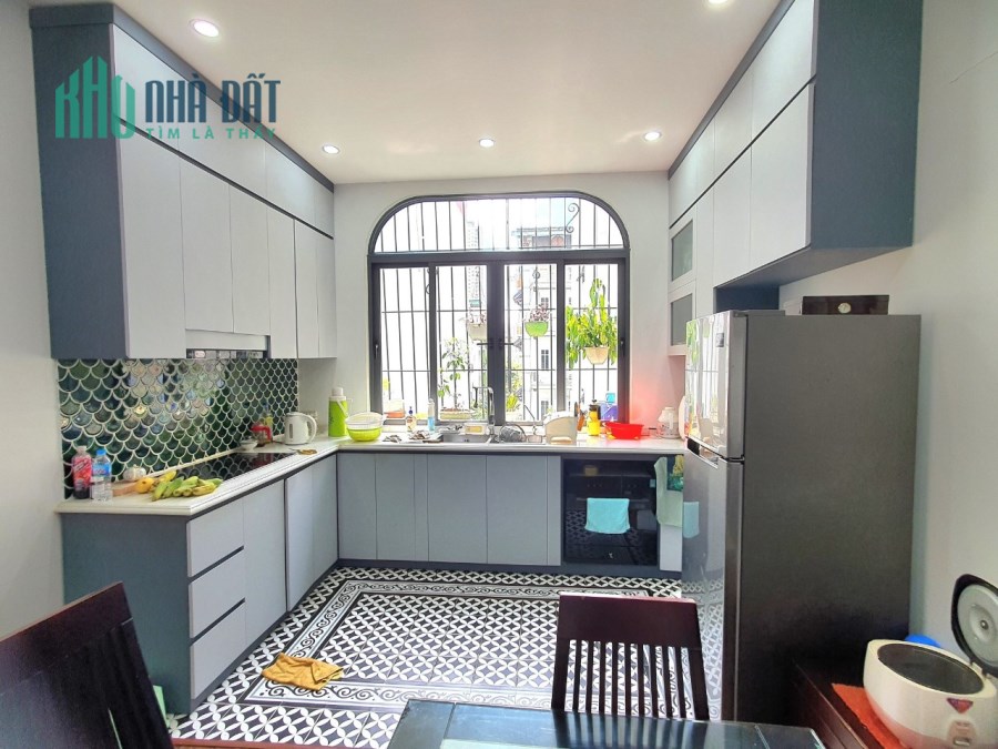 Bán LK- KĐT Văn Quán Hà đông-Vỉa Hè- KD đỉnh dt:96m2 x 5T Mt:5,5m Giá chỉ 17.5 tỷ