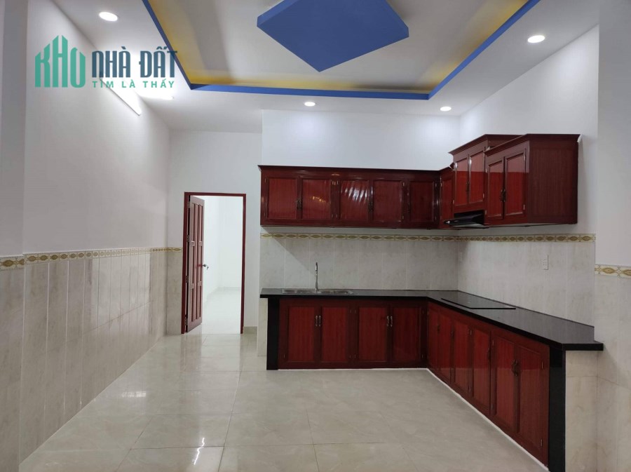 Nhà Lê Trọng Tấn , Tân Phú, 2 Tầng-95m2- xe hơi đỗ trong nhà , chỉ 7 tỷ TL.
