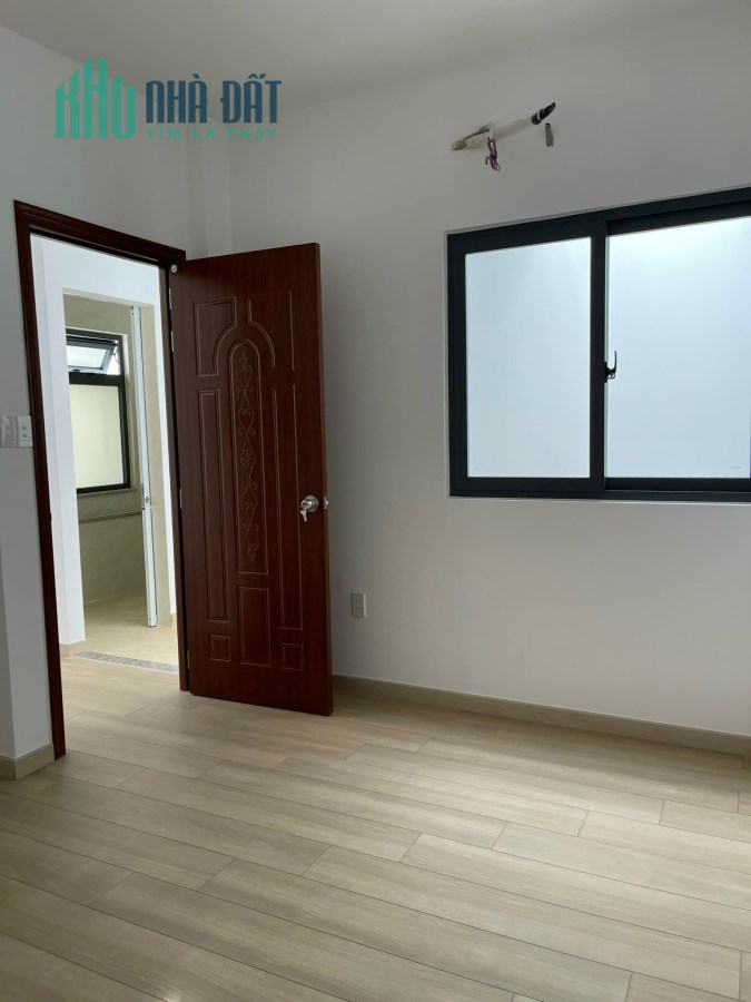 Bán Gấp 44m2 Đặng Văn Bi 2 Tầng BTCT chỉ 3 tỷ nhỉnh khu Vip ở ngay