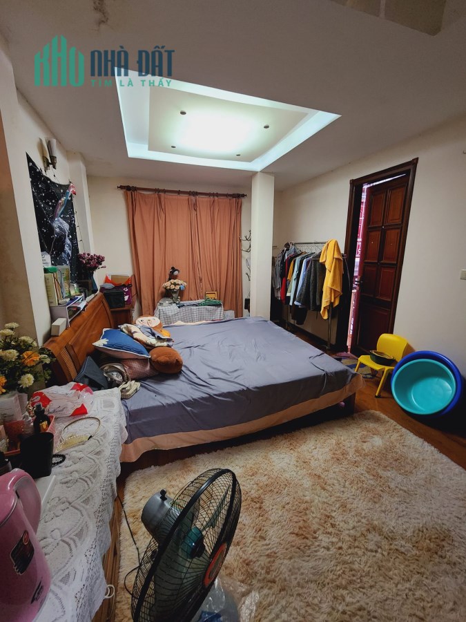BÁN NHÀ KHÂM THIÊN: 42M2, 5 TẦNG, MT 4M, SĐCC, GẦN PHỐ. CHỈ 3.5 TỶ
