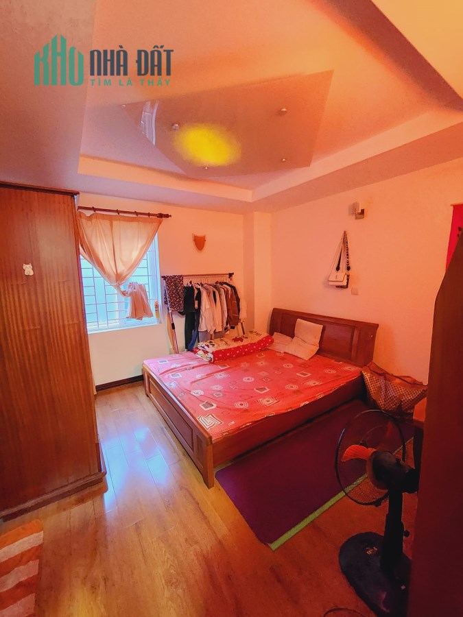 BÁN NHÀ KHÂM THIÊN: 42M2, 5 TẦNG, MT 4M, SĐCC, GẦN PHỐ. CHỈ 3.5 TỶ
