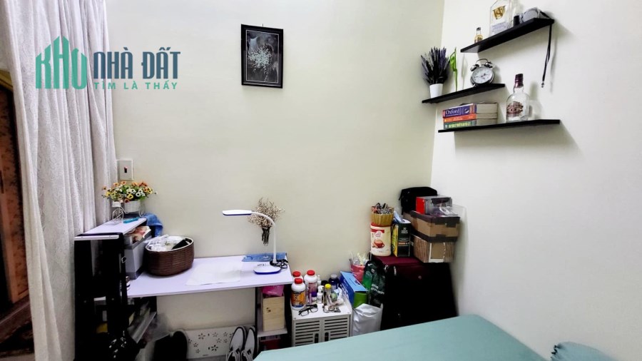 Bán Nhà Vườn Lài, 2 Tâng, 45m2, Ngang 5m, Hẻm Thằng Tắp, Nhỉnh 4 Tỷ.