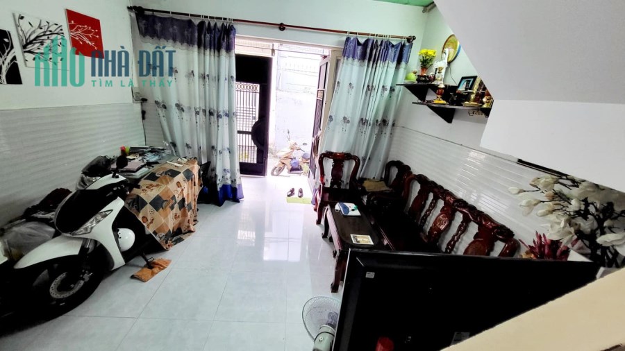 Bán Nhà Vườn Lài, 2 Tâng, 45m2, Ngang 5m, Hẻm Thằng Tắp, Nhỉnh 4 Tỷ.