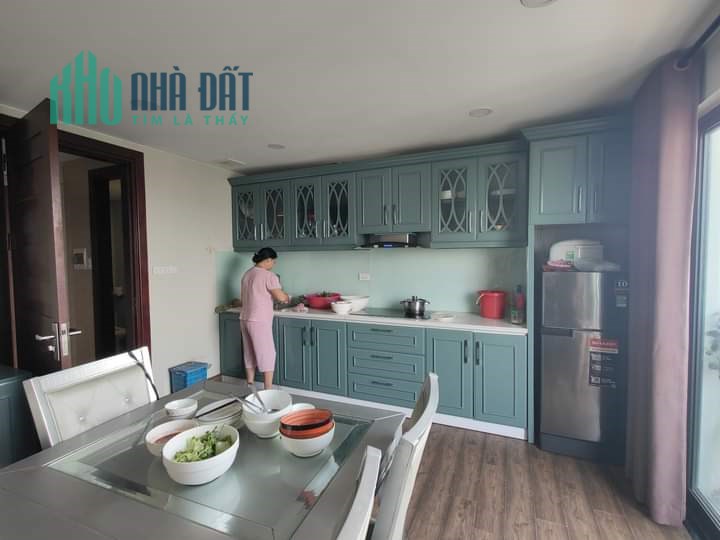 Đẹp, rẻ.. Nhà Ngọc Thụy, Long Biên, 33m, 5 tầng dân xây, ngõ 2,8m thoáng, 3,6 tỷ