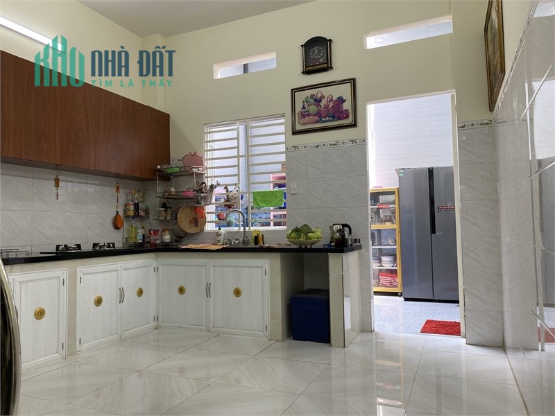 BÁN NHÀ MT ĐƯỜNG NHÁNH LÊ VĂN QƯỚI, 100 m2, XE CONT CHẠY VI VU