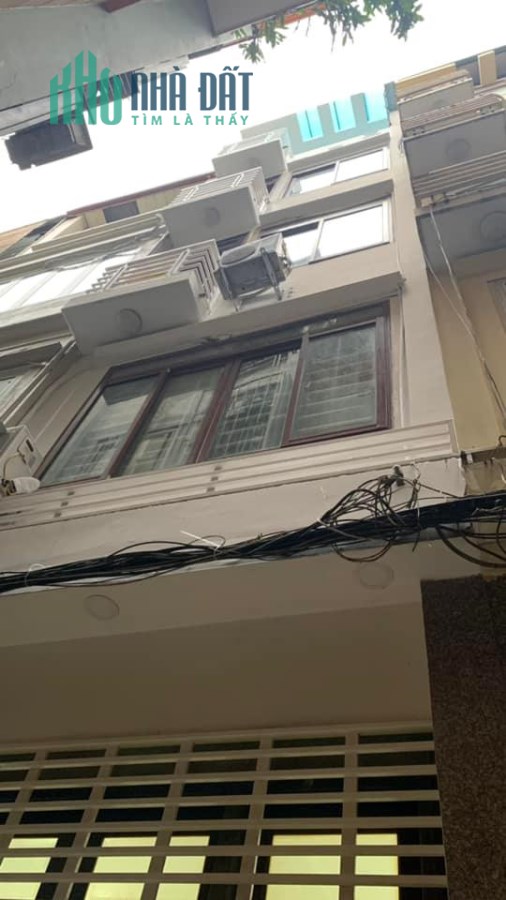 Cực hiếm nhà Chùa Láng,Đống Đa,cách ÔTô 5m,2 thoáng, nhà đẹp ở ngay, 40m2x6T, kinh doanh.
