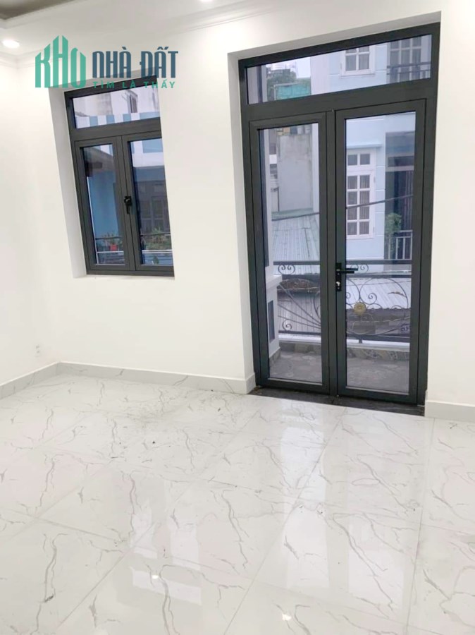 Nhà bán căn đôi hẻm Dương Bá Trạc P1Q8. Trệt, 2 lầu, sân thượng. Giá 7,5 tỷ (mỗi căn) TL