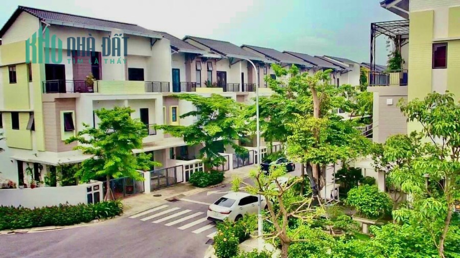 Chính chủ chuyển nhà sang biệt thự cần bán căn liên kề