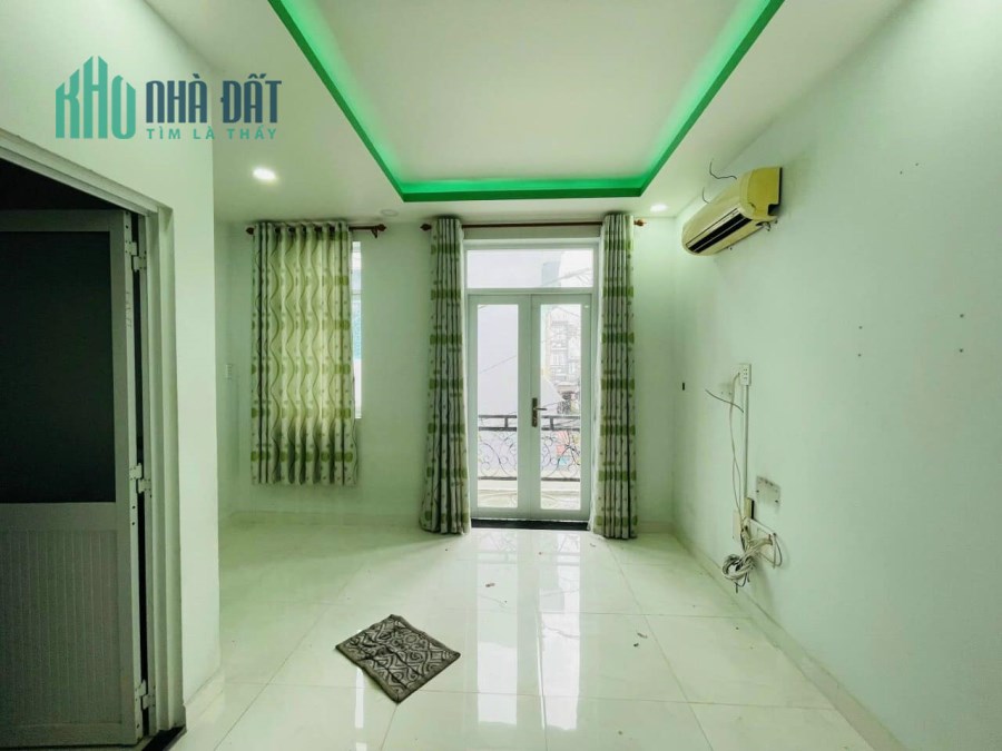 HƠN 6 TỶ XÍU XIU - 64m2 - ĐÚC 4 TẦNG - HẺM RỘNG 6m