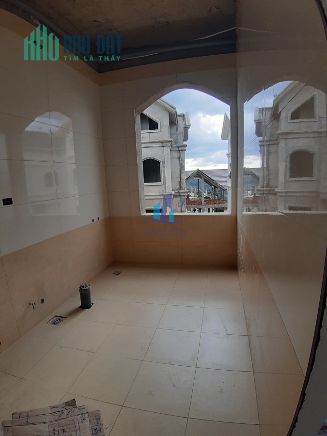 BÁN 2 CĂN BIỆT THỰ ĐẸP NGAY MĂNG LINE - P.7 - TP.ĐÀ LẠT