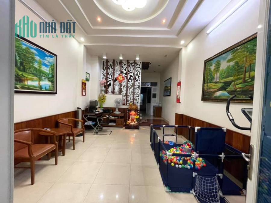 Bán nhà 1 trệt 4 lầu hẻm xe hơi Trần Xuân Soạn, Quận 7,  75m2