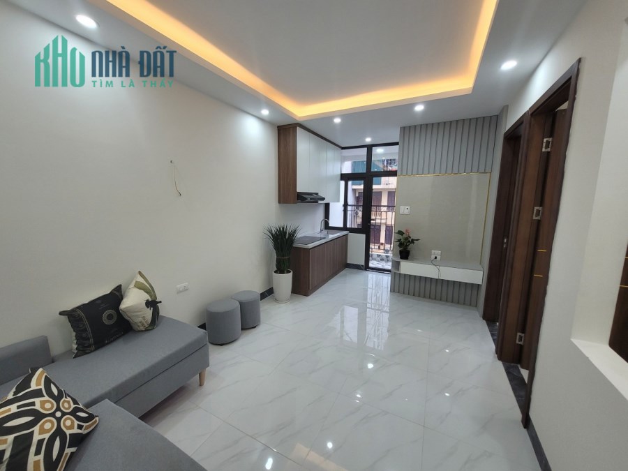 Bán căn hộ Khâm Thiên, Hào Nam, 55m2, giá từ 950tr