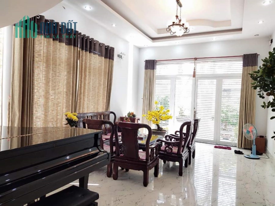 Biệt thự mặt tiền khủng Q8 14x18, lô góc 2 mặt tiền đường chỉ 15.9tỷ