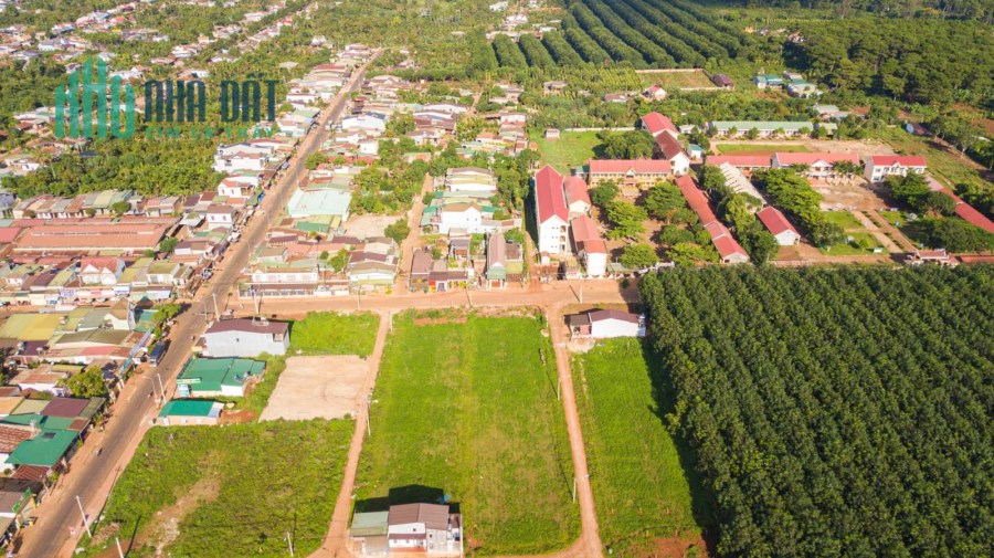 Lô biệt thự sự siêu đẹp cần chủ mới ngay trung tâm hành chính Huyện Krong Năng . LH 0334.670.293