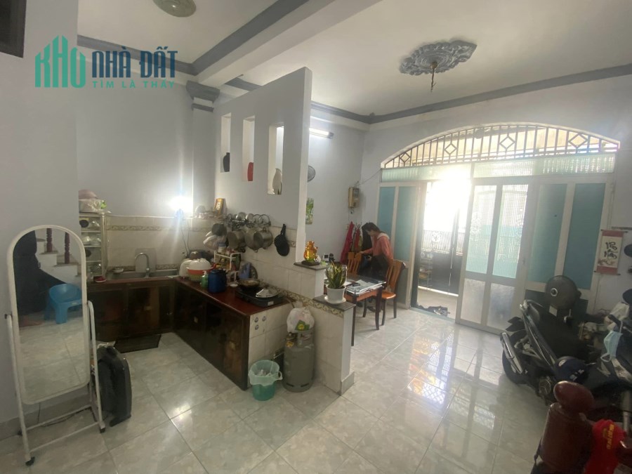 Nhà NỞ HẬU HẺM 6m XE HƠI TRÁNH thông LÊ QUANG ĐỊNH với NGUYỄN VĂN ĐẬU