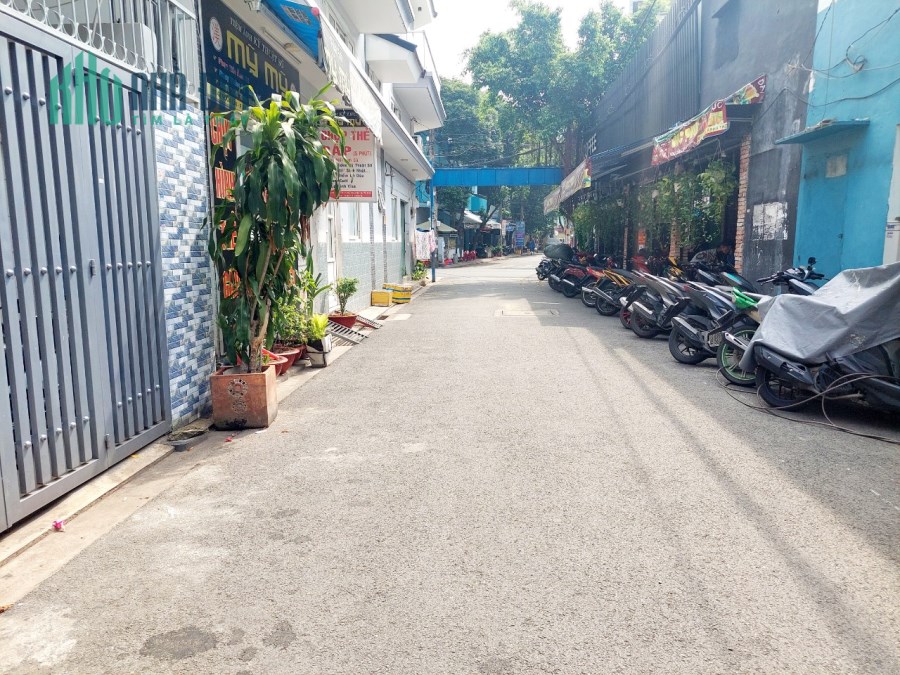 HẺM XE HƠI VƯỜN LÀI, TÂN PHÚ, NGANG NỞ HẬU 5.3M, DÀI 10, 2 TẦNG, CHỈ 5.x TỶ