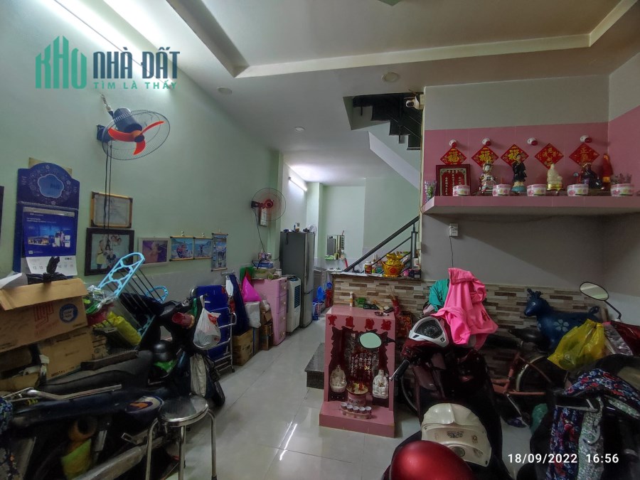 Nhà 3 tầng BTCT - Hẻm thông - 40m2 - Chỉ 7.6 tỷ