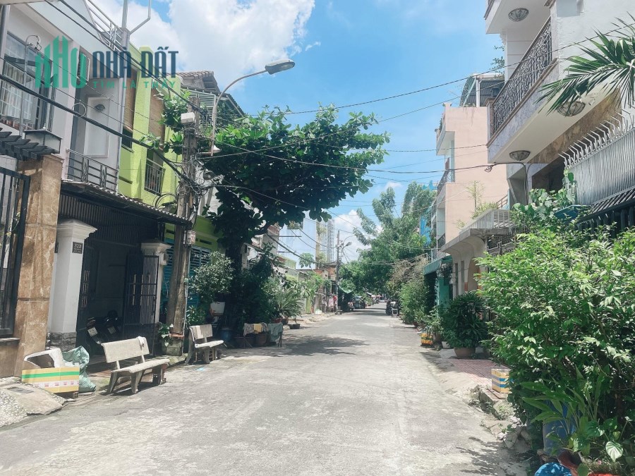 Bán nhà Thoại Ngọc Hầu - 114m - 3 tầng - 8x14 - 13.7 tỷ