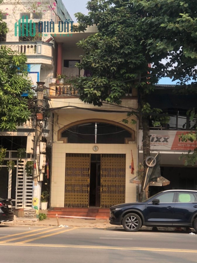 Chính chủ cần tiền bán nhanh căn nhà 2 mặt tiền tại Tổ 1 - khu Tân Phú - phường Tân Dân - thành phố