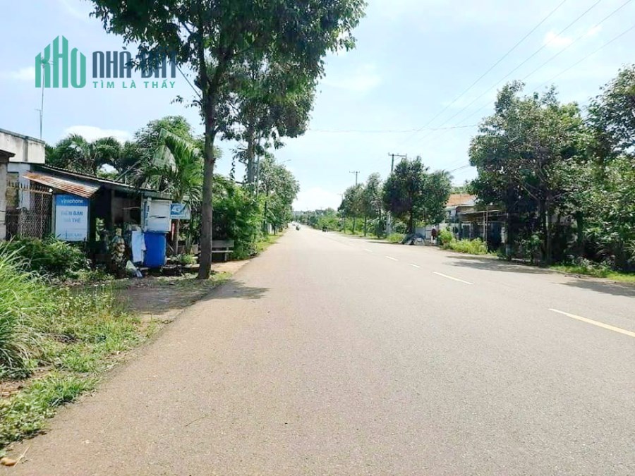 Bán lô đất đẹp 7 x 45m, có 40TC, Mặt tiền Hương Lộ 2- Xã Hòa Long
