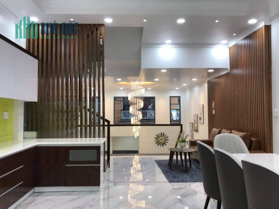 Chỉ 8Tỷ Biệt Thự 5 Tầng 5 x 14 Hẻm Ô TÔ - Quang trung P11 Gò vấp