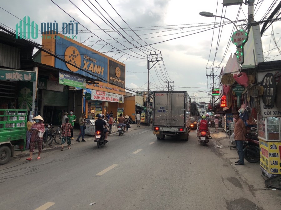 Nhà đẹp mái Thái, Phạm Văn Chiêu, 72m2(4x18), sát mặt tiền, đi bộ ra chợ, 4.5 tỷ.