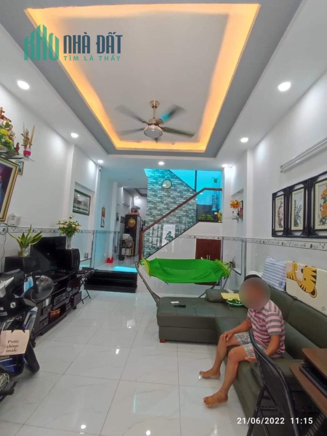 Nhà đẹp mái Thái, Phạm Văn Chiêu, 72m2(4x18), sát mặt tiền, đi bộ ra chợ, 4.5 tỷ.