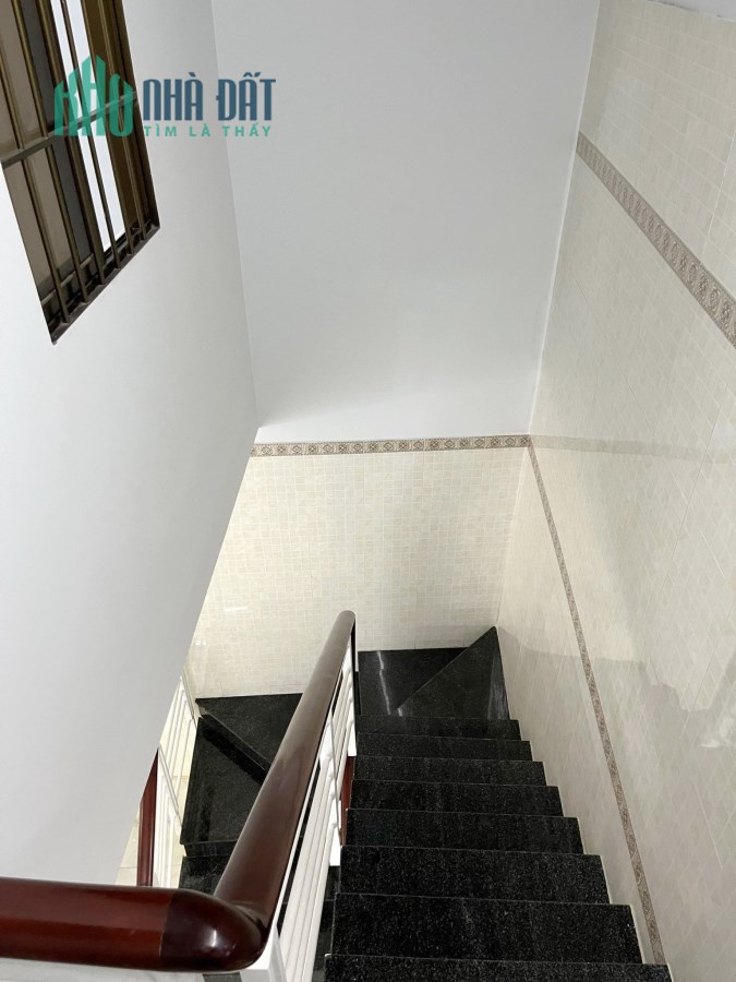 Nhà mới (3.2x13m NH 4.1m) 2 tầng đường Âu Dương Lân F3 Q8