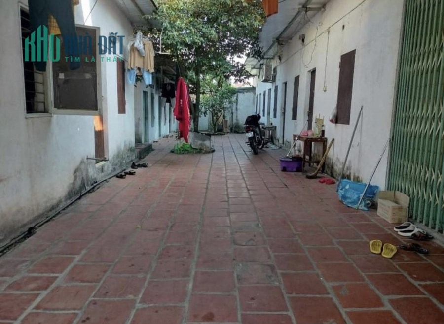 CẦU GIẤY NHÀ C4 200M2 MT 10M NGÕ OTO TRÁNH 30 TỶ