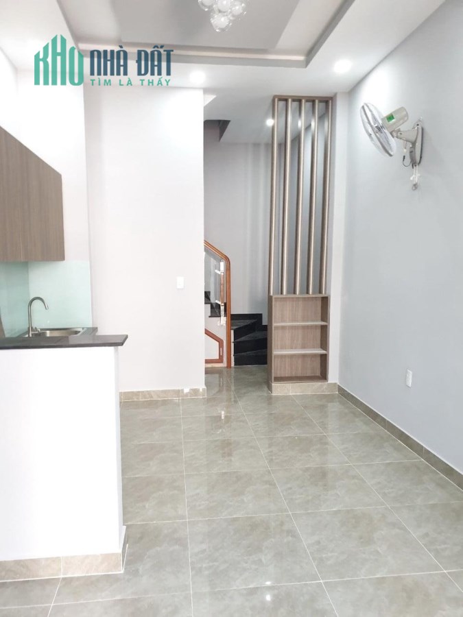 Cho thuê nhà (4.2*11m/4 tầng) mặt tiền nội bộ Hưng Phú P9 Q8 giá 14tr