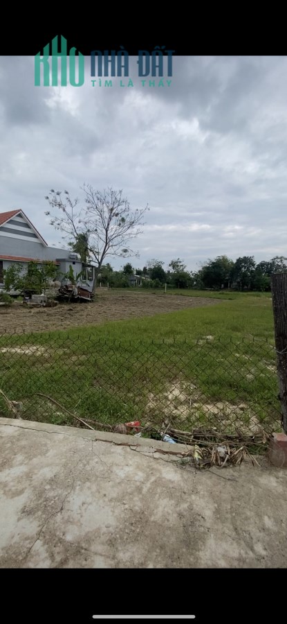 Chính chủ bán đất tại xã Hoà Tiến - 950 triệu - 200m2 - NỞ HẬU - đường oto 6m -