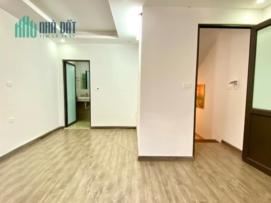 Nhà đẹp Xuân Đỉnh 35m2 nhỉnh 3 tỷ cực gần oto