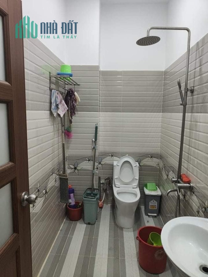 CỰC HIẾM CHỈ 6.46 TỶ CÓ NGAY NHÀ LÊ ĐỨC THỌ 5TẦNG BỀ THẾ KIÊN CỐ,ÔTÔ NGỦ TRONG NHÀ(4X18).LH