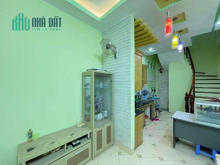Cực hiếm. Bán nhà 5 tầng Yên Hòa Cầu Giấy 35m2- ngõ thông.