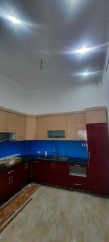 Quá đẹp chính chủ bán  nhà phố Việt Hưng ở ngay dt 36 , 5 tầng nhỉnh 3 tỷ