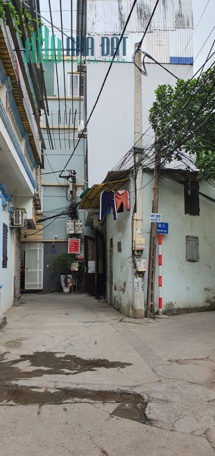 Nhỉnh 3 tỷ có nhà Ngọc Thuỵ, Dt 37m, 4 tầng, Mt4m.
