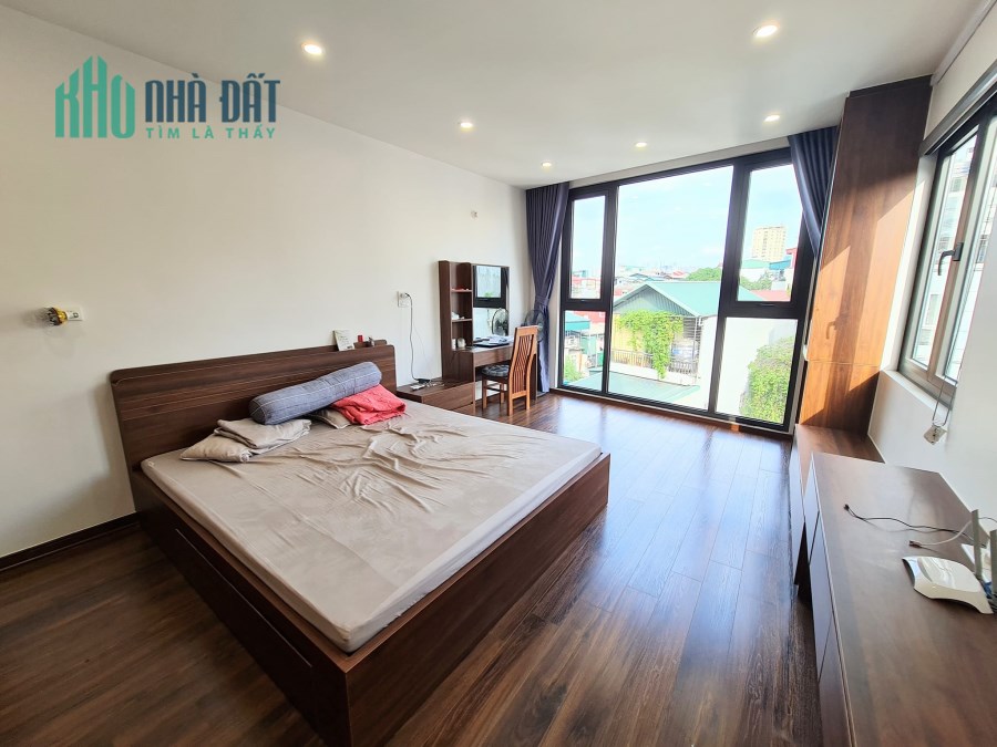 Chung Cư mini ngõ Lê Trọng Tấn.95m x8 tầng thang máy full 16 phòng Phân Lô Ô tô tránh...