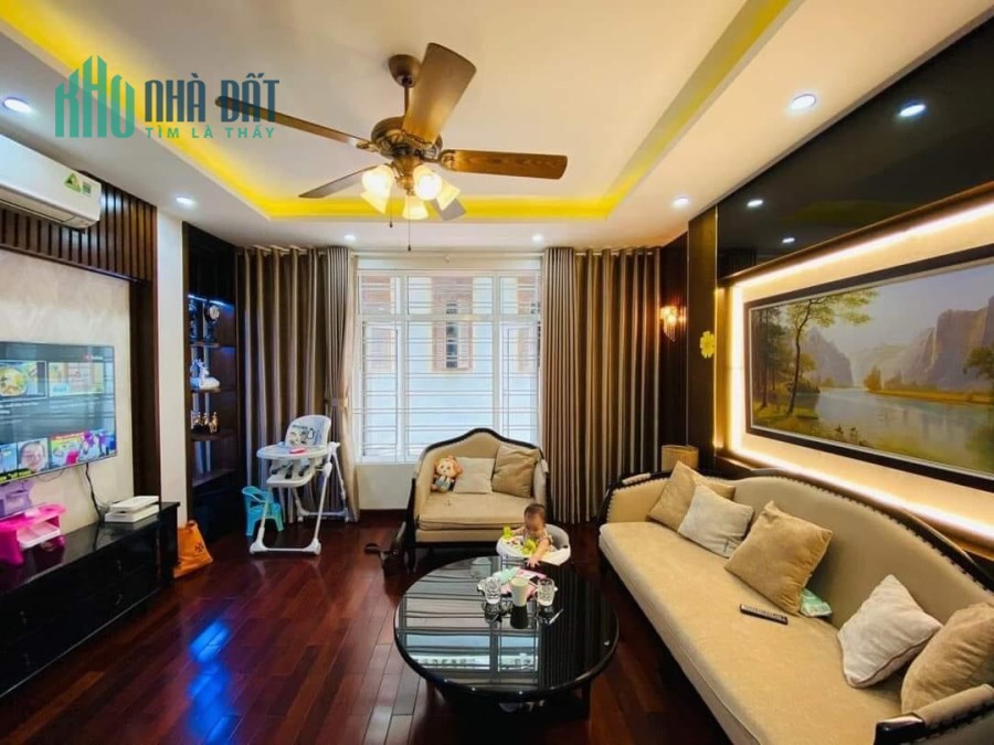 Một nhà ra phố gần Hồ Tây 45m 5T 6.x tỷ. LÔ GÓC, KINH DOANH 0912288365