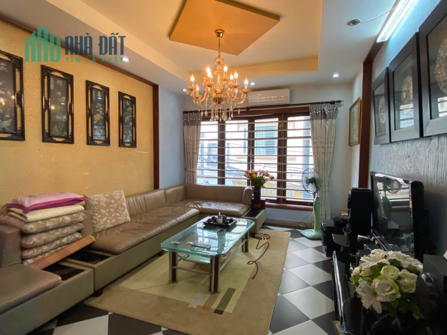Giảm 500tr Chủ cần bán gấp siêu phẩm mặt phố Hoa Bằng 63m2, 5T, vỉa hè kinh doanh sầm uất, 15.1 tỷ