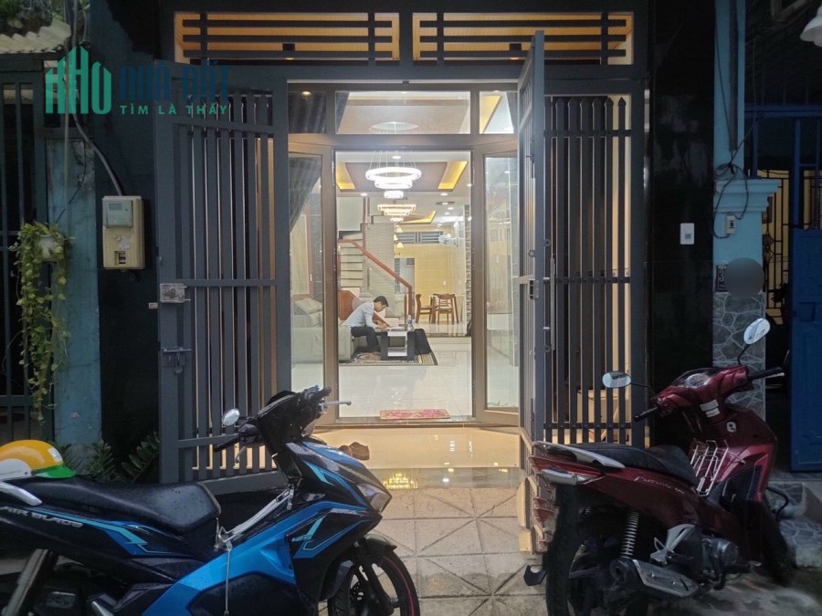 Cần tiền quyết bán trước Tết nhà đẹp hẻm rộng TT GÒ VẤP