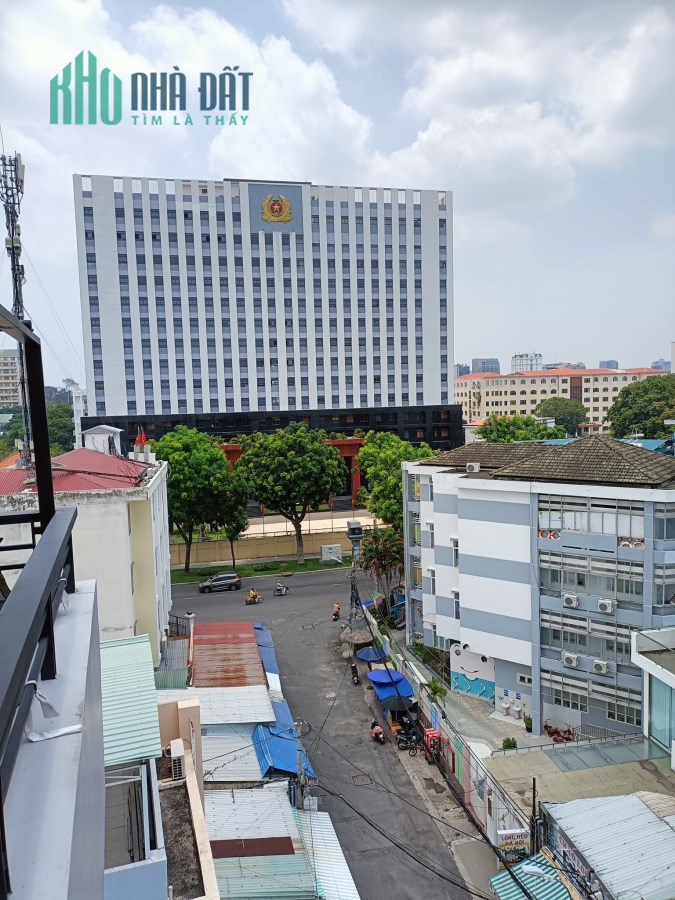DÒNG TIỀN 110tr/tháng, Nhà HXT thông 7 Tầng -THANG MÁY, 15 Phòng đường Nguyễn Trãi, Quận 1