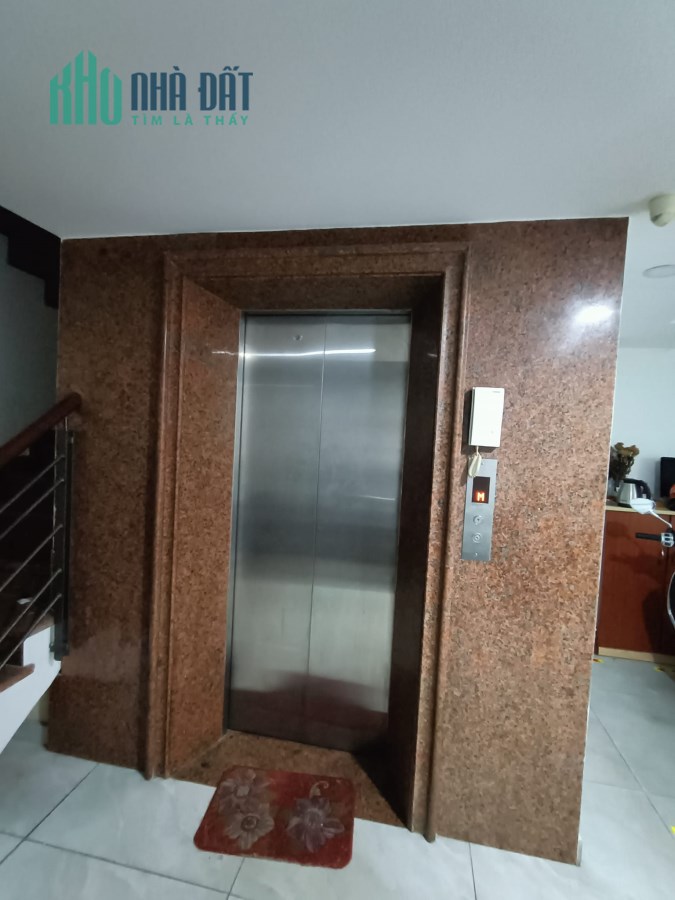 DÒNG TIỀN 110tr/tháng, Nhà HXT thông 7 Tầng -THANG MÁY, 15 Phòng đường Nguyễn Trãi, Quận 1